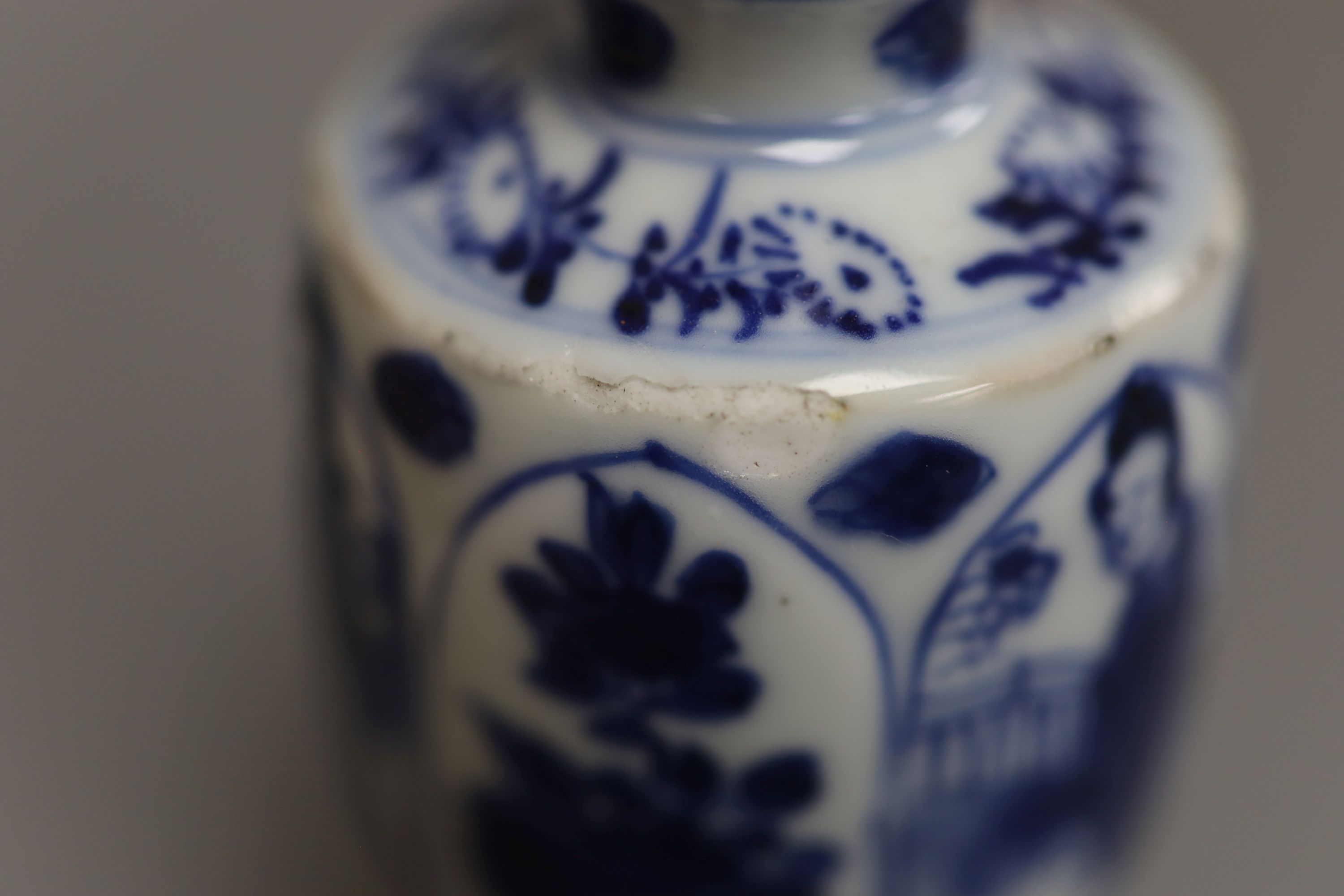 A Chinese Kangxi blue and white vase, ‘Jade’ mark to base, height 13cm